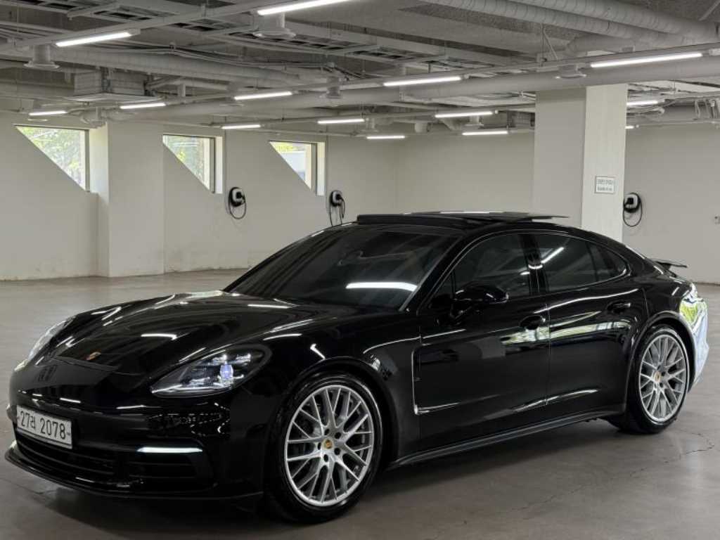 Porsche Panamera - Vista 3