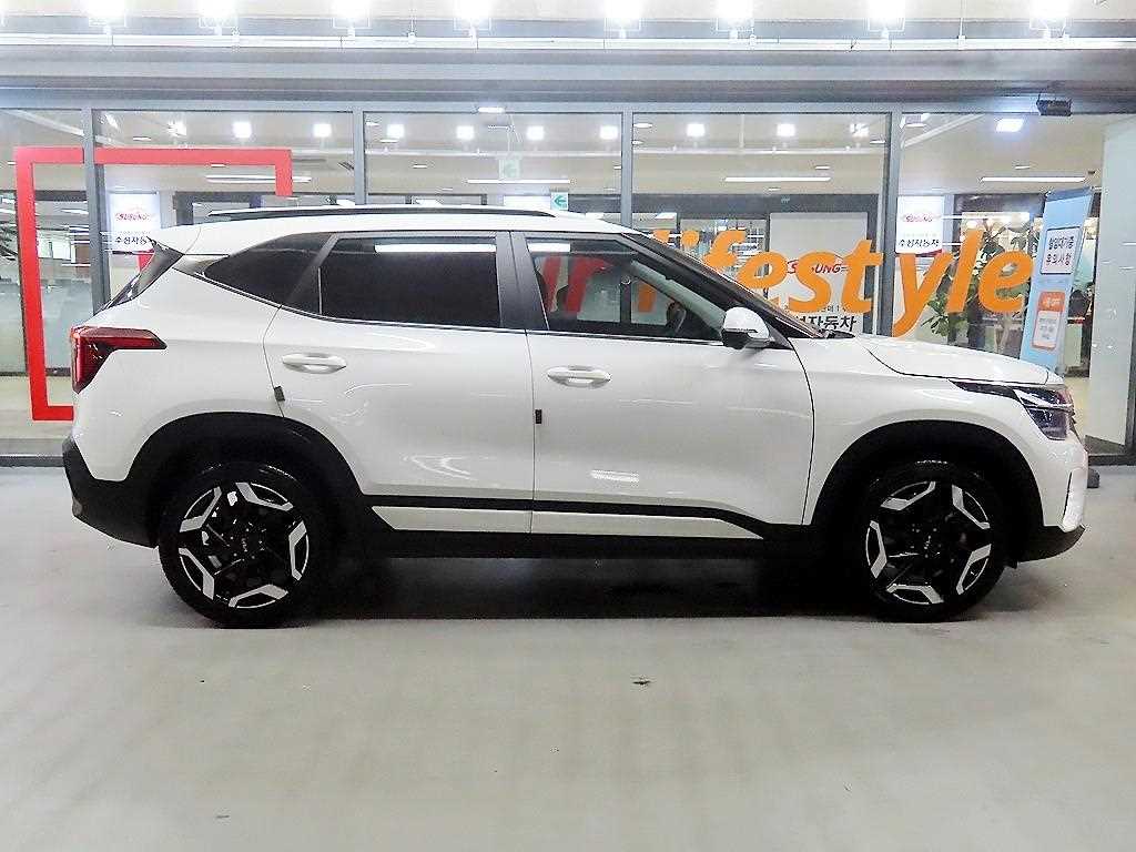 KIA Seltos - Vista 3