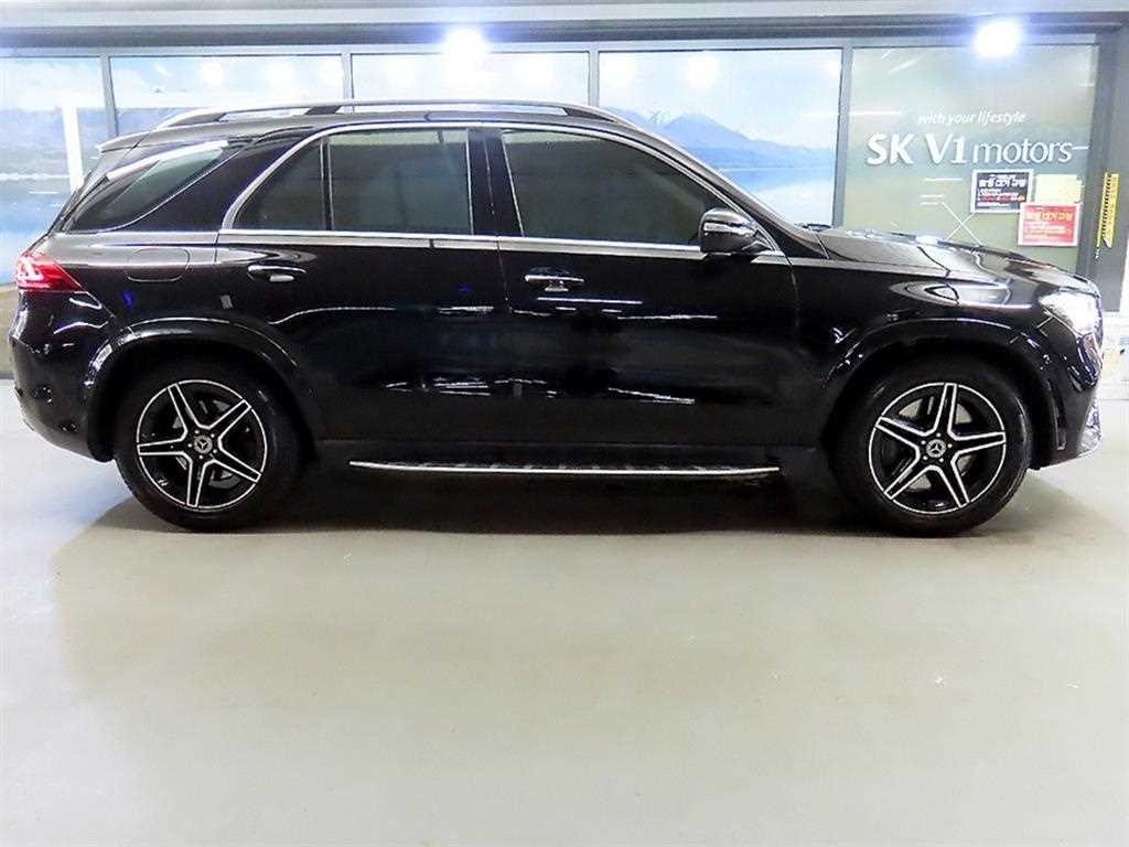 Mercedes Benz GLE Class - Vista 3