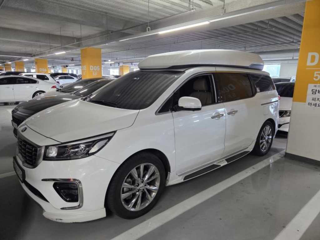 KIA Carnival - Vista 2