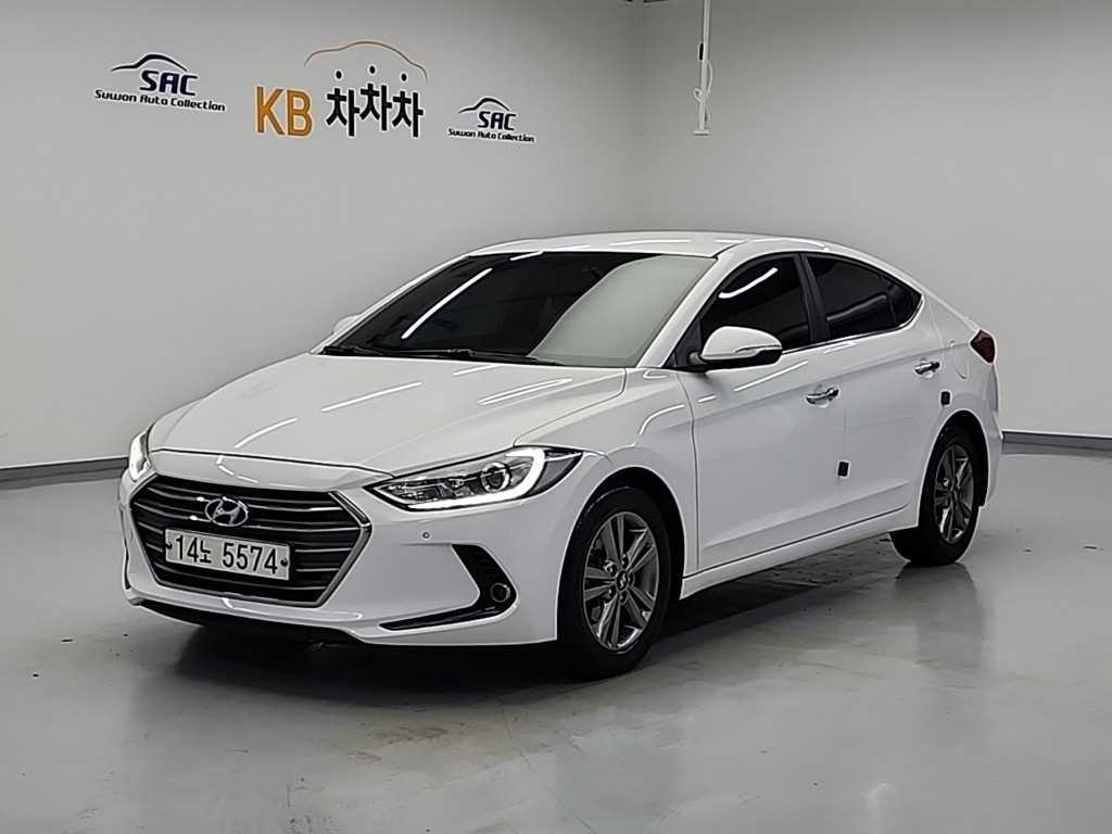 HYUNDAI Avante 2018 Blanco - Importación desde Corea - HF Imports Iquique - Foto 1