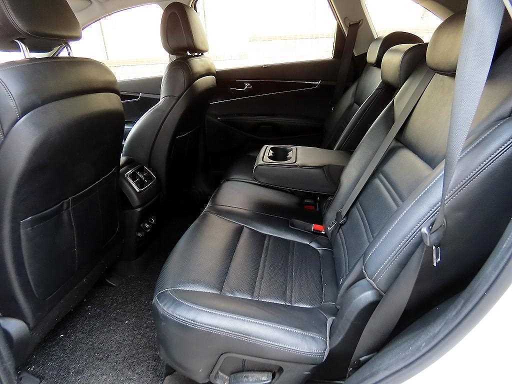 KIA Sorento - Vista 6
