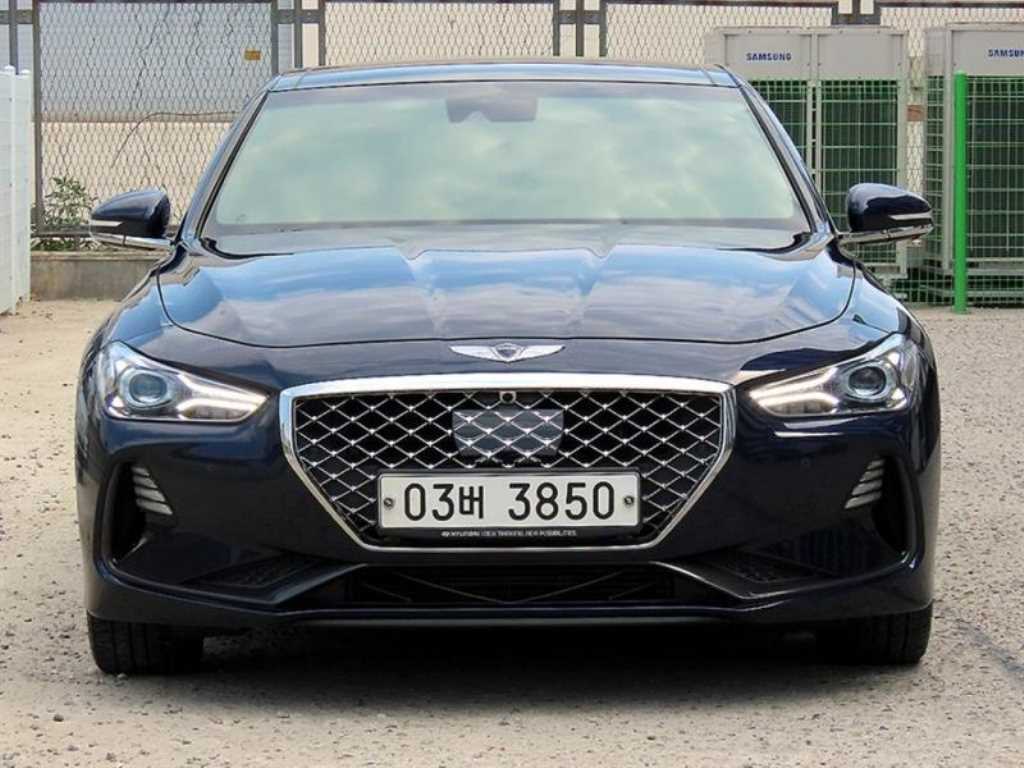 Genesis G70 - Vista 2