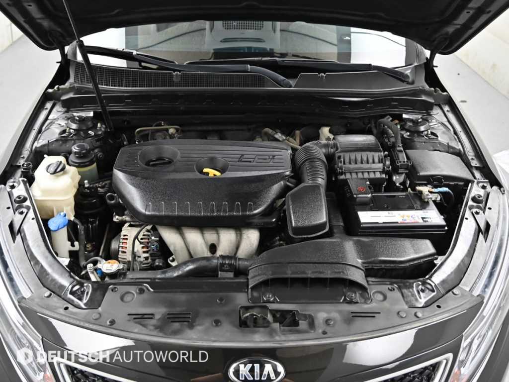 KIA K5 - Vista 8