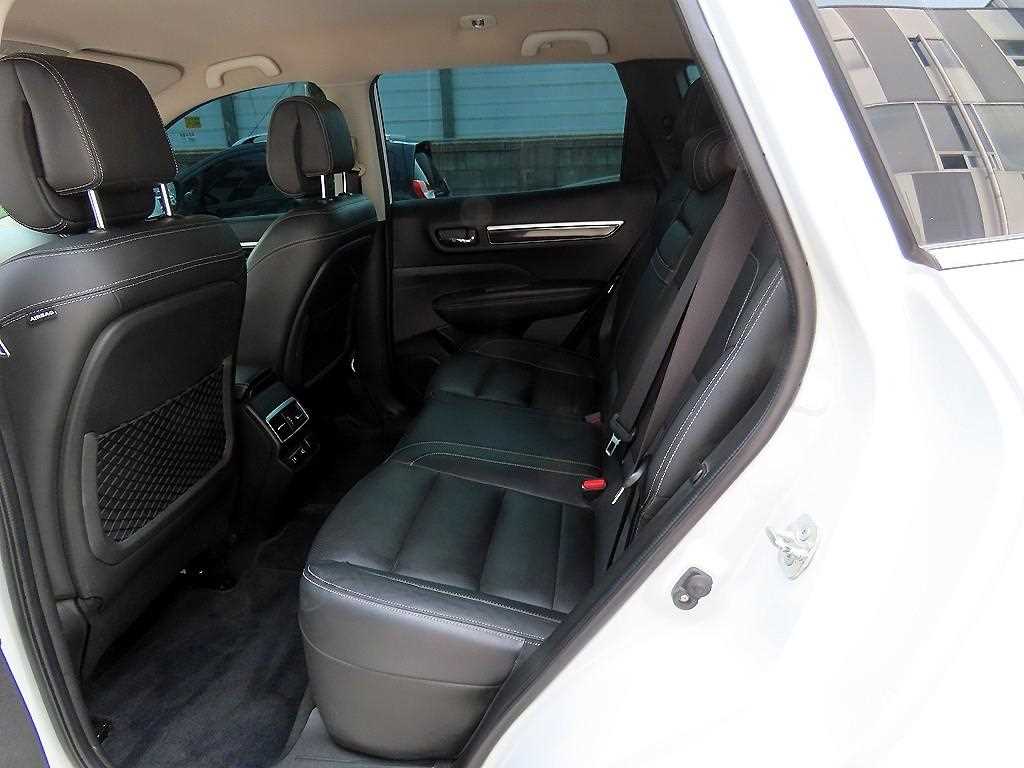 SAMSUNG QM6 - Vista 6