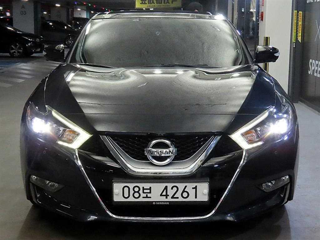 Nissan Maxima - Vista 2