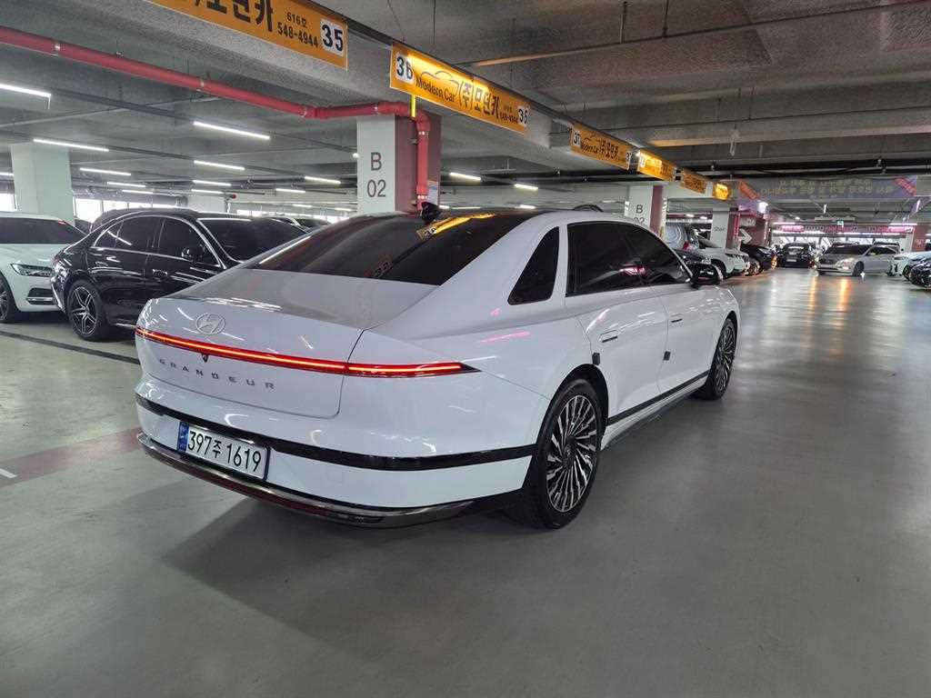HYUNDAI Grandeur - Vista 4