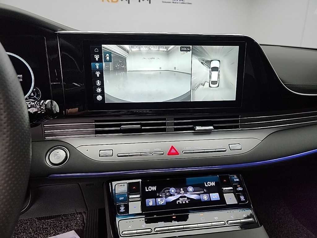 HYUNDAI Grandeur - Vista 10