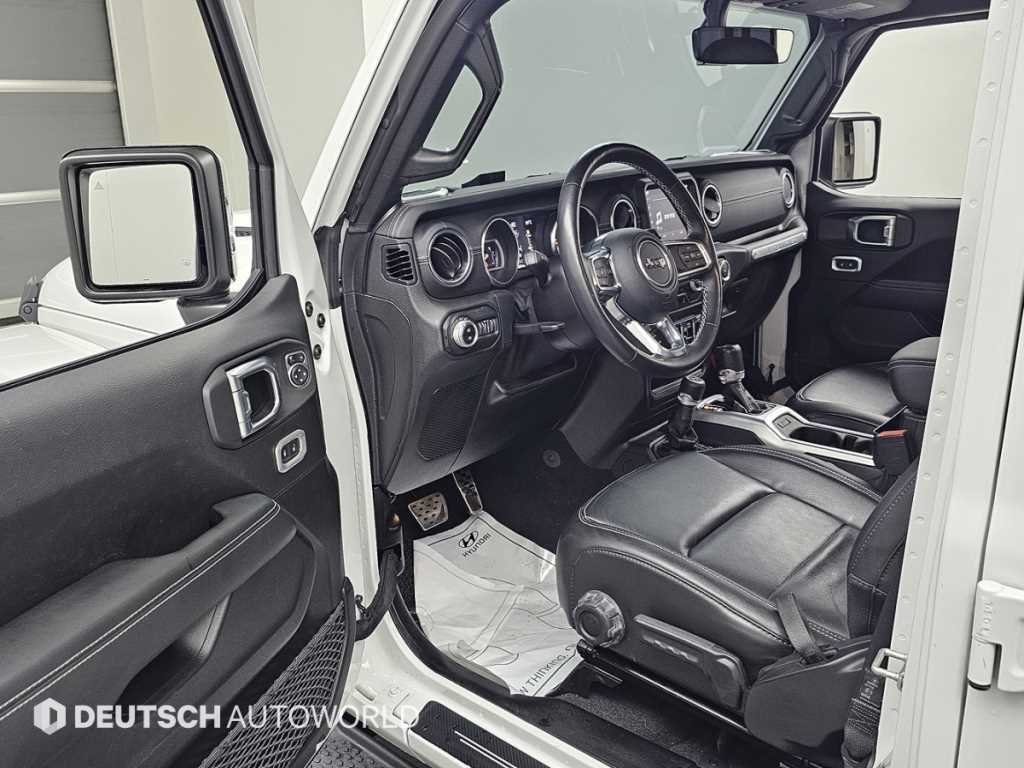 Jeep Wrangler - Vista 11