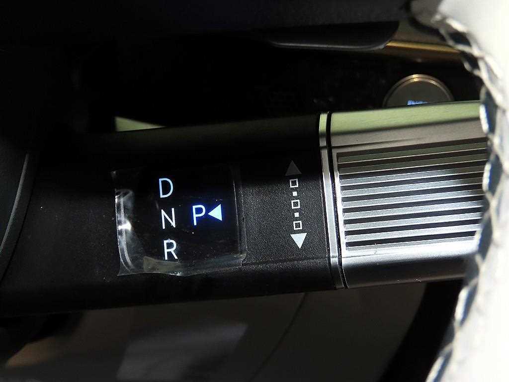 HYUNDAI Grandeur - Vista 12