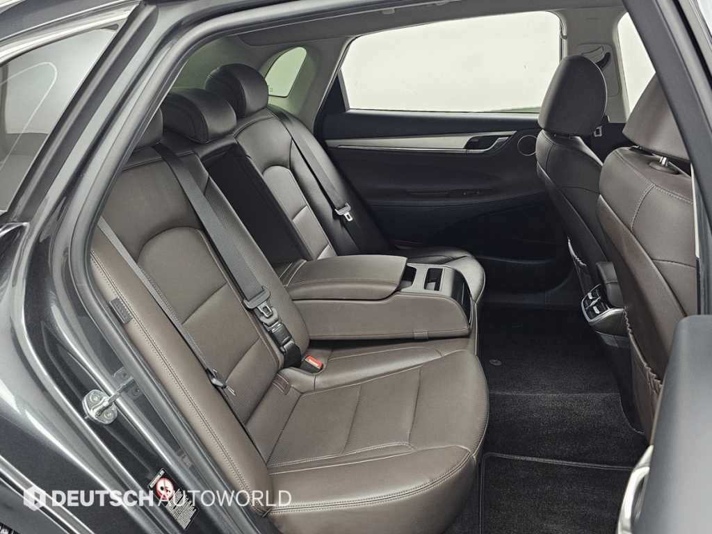 HYUNDAI Grandeur - Vista 12