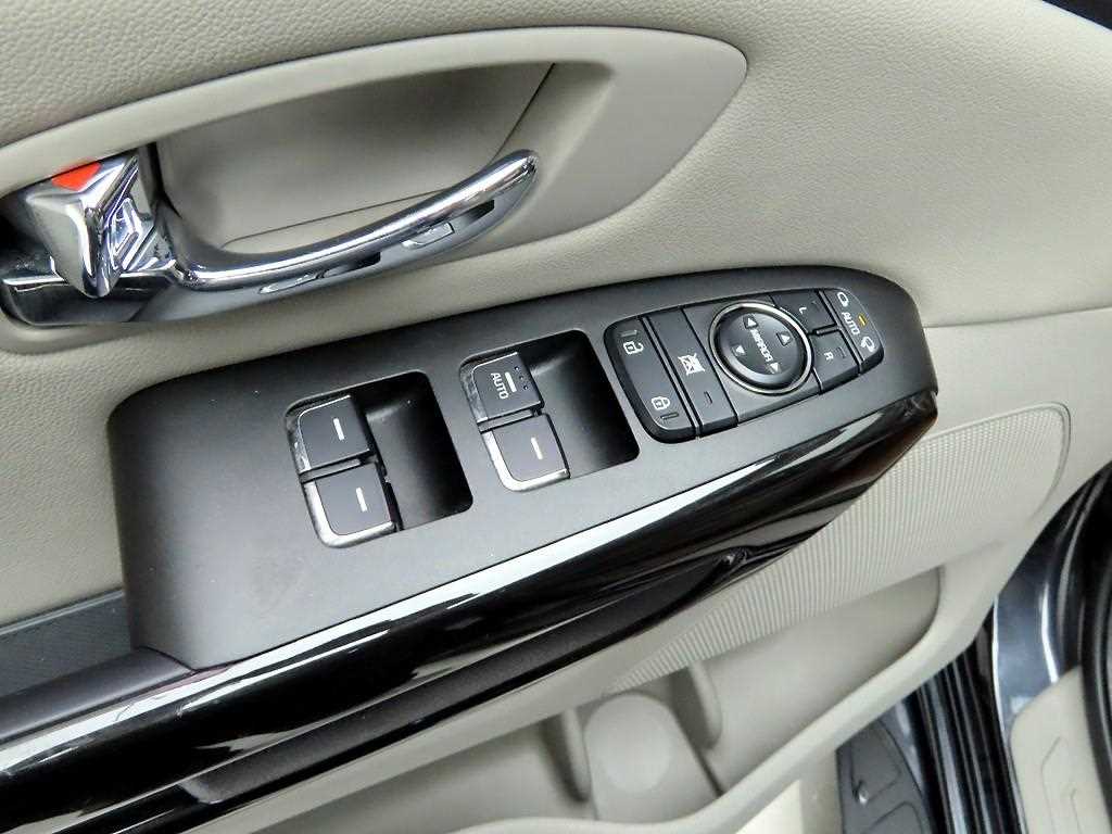 KIA Carnival 2018 Gris - Importación desde Corea - HF Imports Iquique - Foto 14