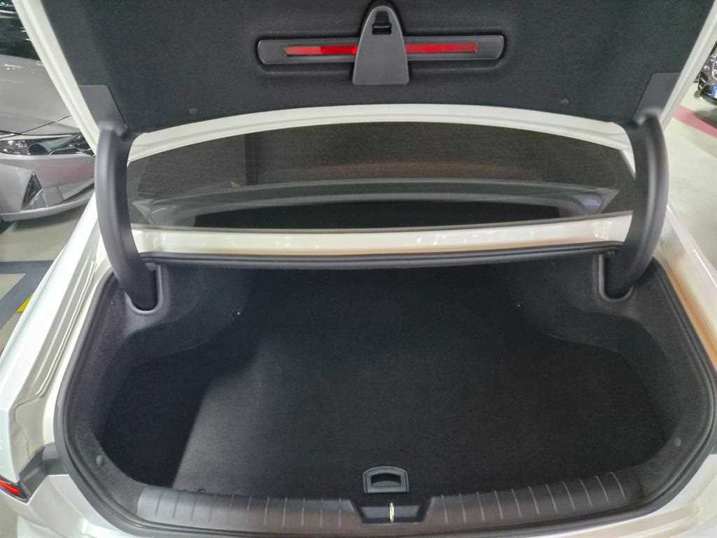 HYUNDAI Grandeur 2023 Blanco - Importación desde Corea - HF Imports Iquique - Foto 16