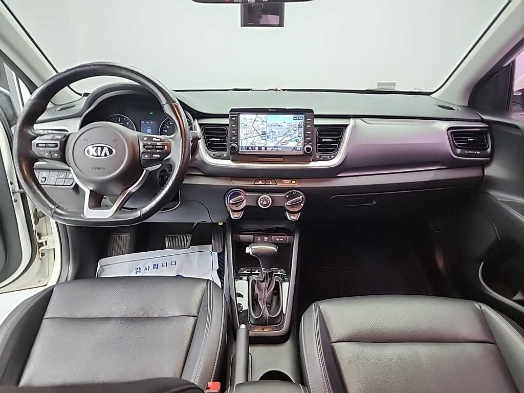 KIA Stonic - Vista 7