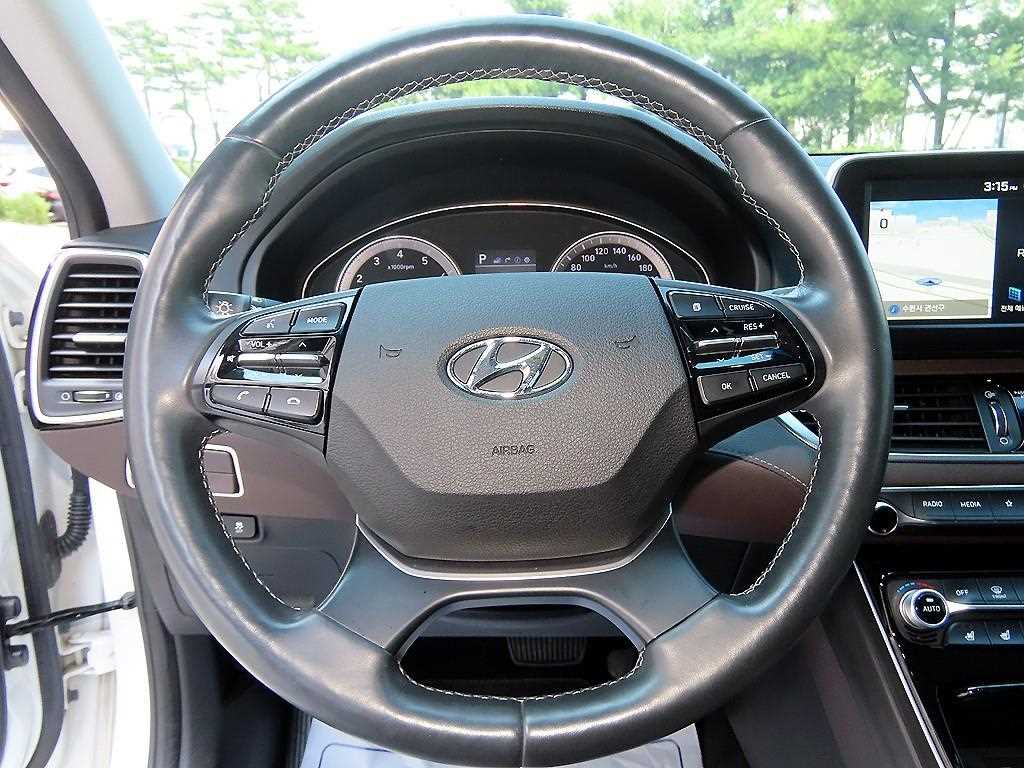 HYUNDAI Grandeur - Vista 8