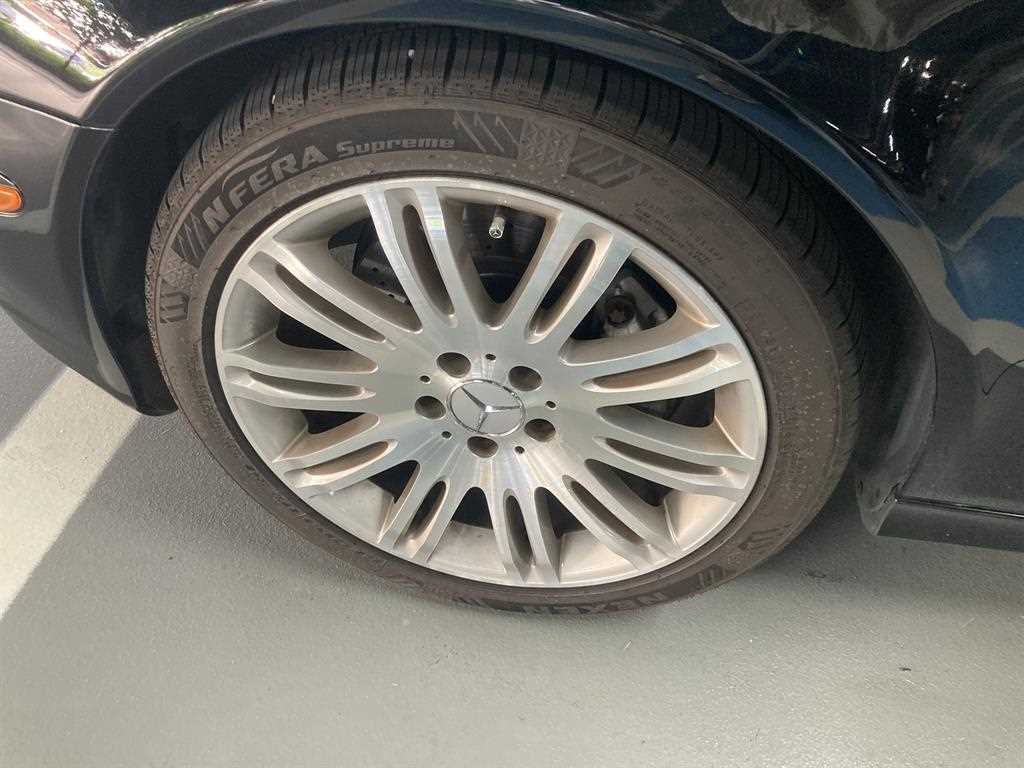 Mercedes Benz E class - Vista 10