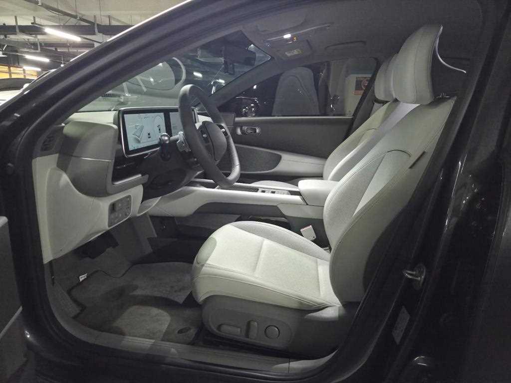 HYUNDAI Ioniq 6 - Vista 8