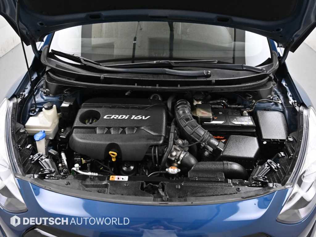 HYUNDAI i30 - Vista 6