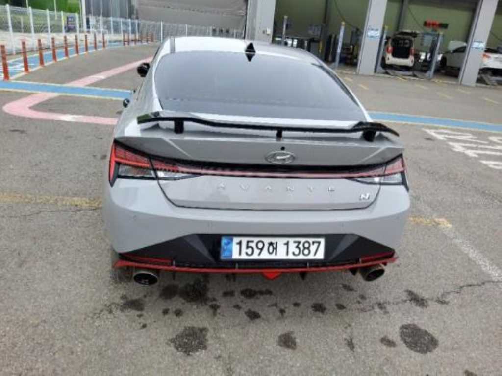 HYUNDAI Avante - Vista 7
