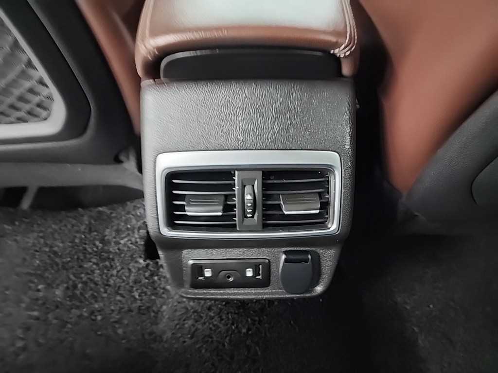 SAMSUNG QM6 2017 Blanco - Importación desde Corea - HF Imports Iquique - Foto 13