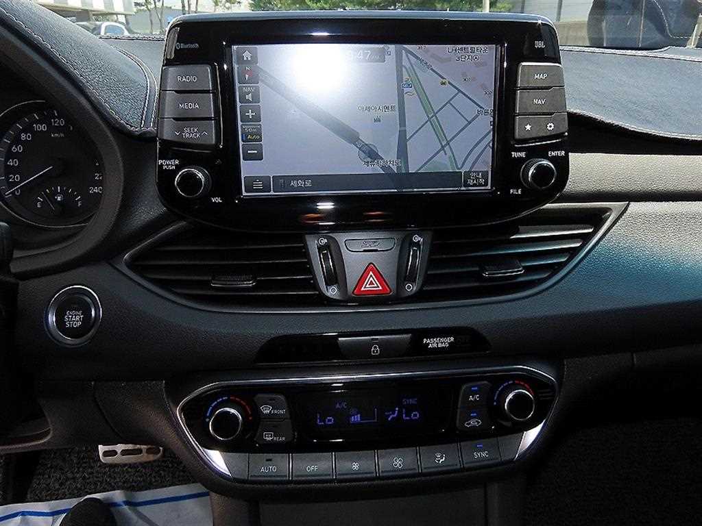 HYUNDAI i30 2019 Blanco - Importación desde Corea - HF Imports Iquique - Foto 13