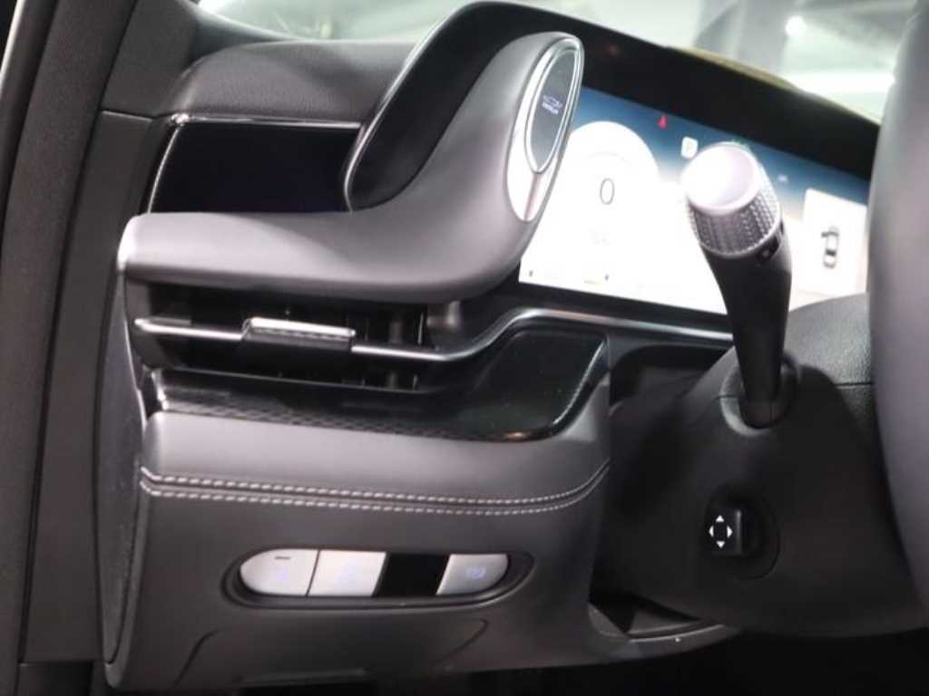 Genesis G90 - Vista 7