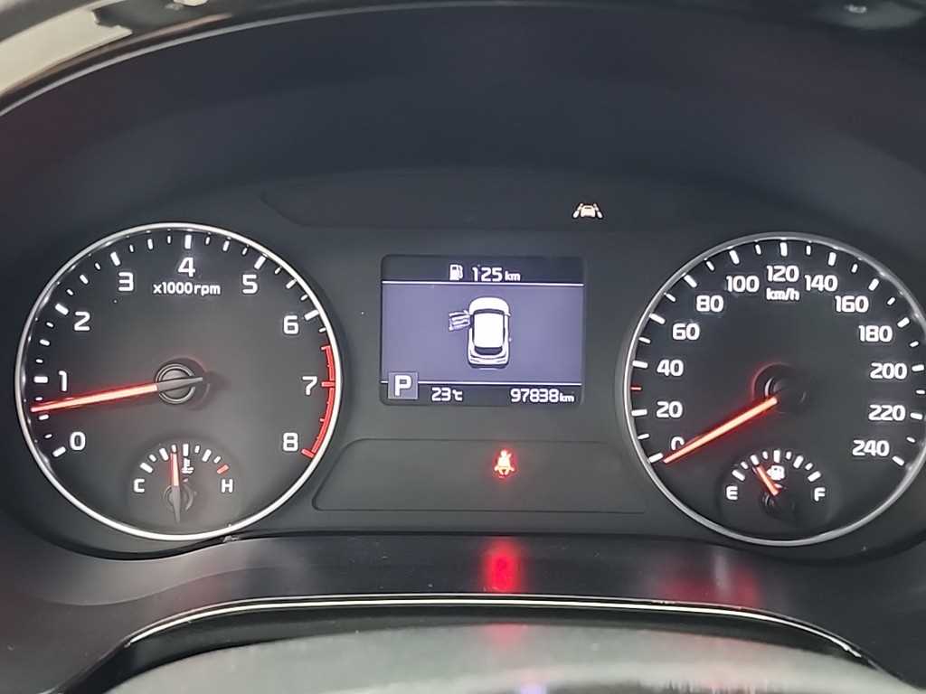 KIA Seltos - Vista 6