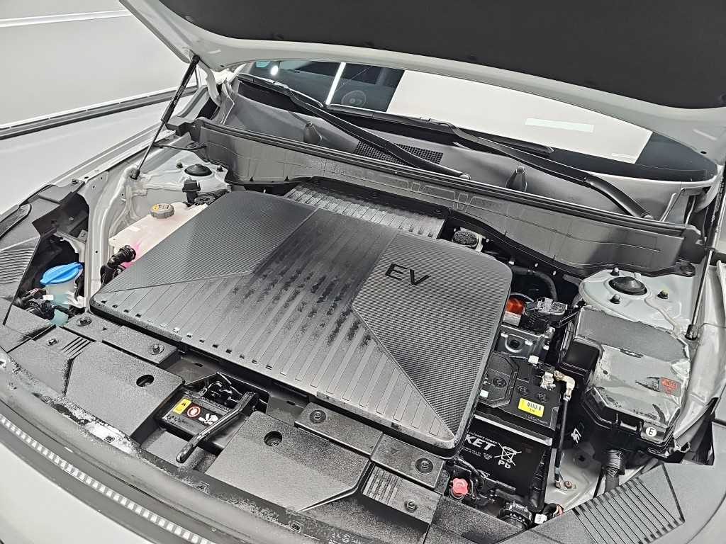 HYUNDAI Kona - Vista 5