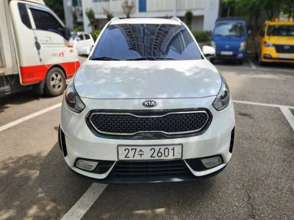 KIA Niro 2018 Blanco - Importación desde Corea - HF Imports Iquique - Foto 1