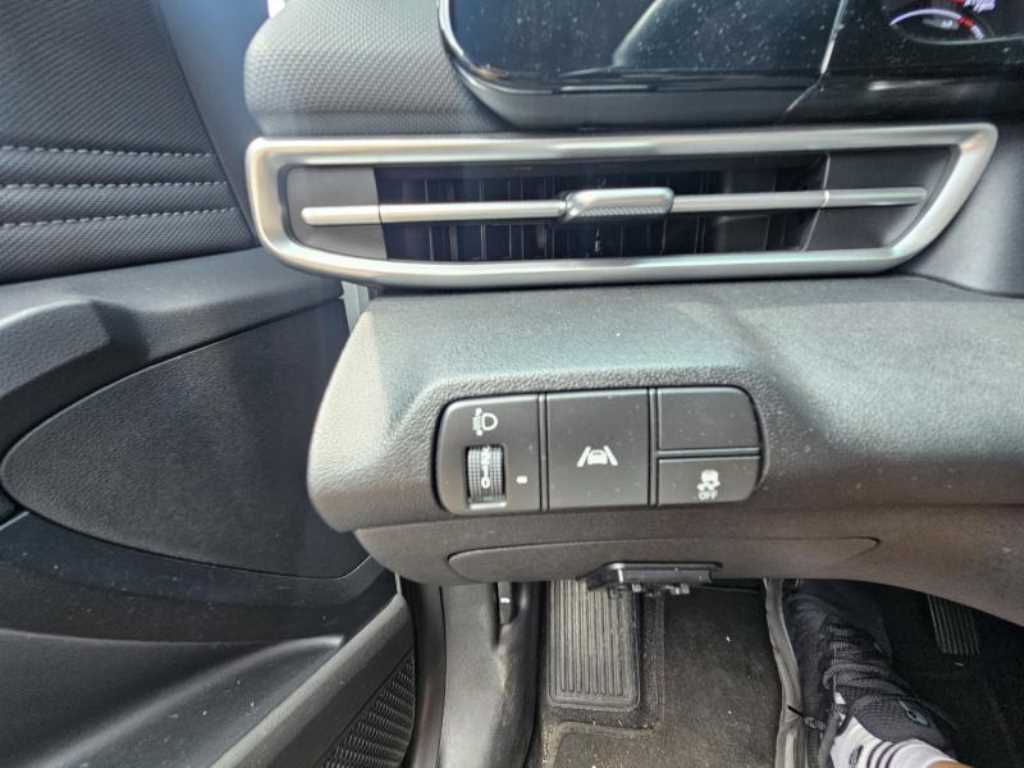 HYUNDAI Avante - Vista 12