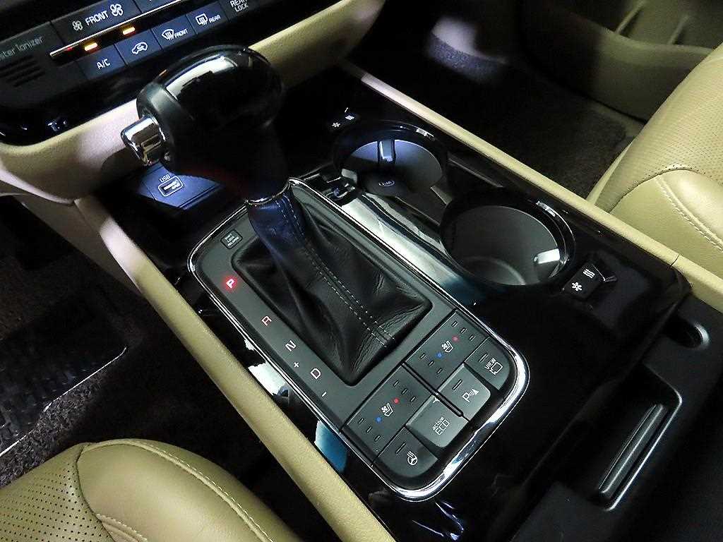 KIA Carnival 2016 Negro - Importación desde Corea - HF Imports Iquique - Foto 14