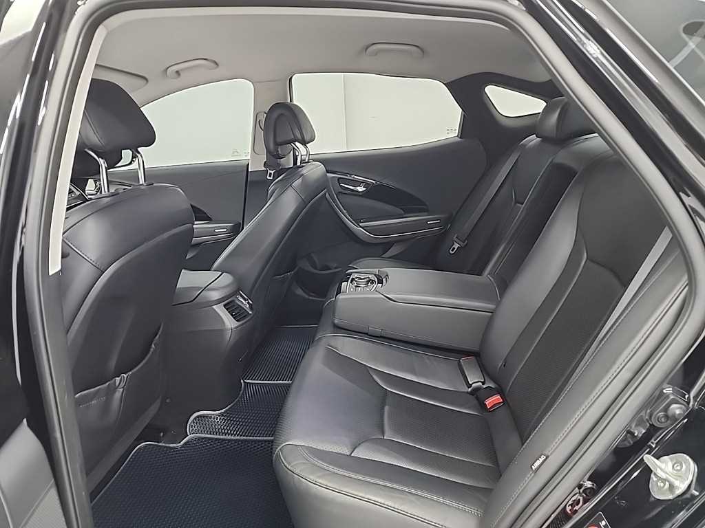 HYUNDAI Grandeur - Vista 12