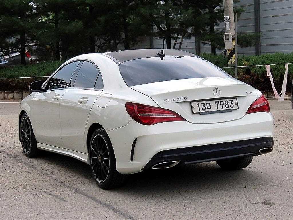 Mercedes Benz CLA Class - Vista 3