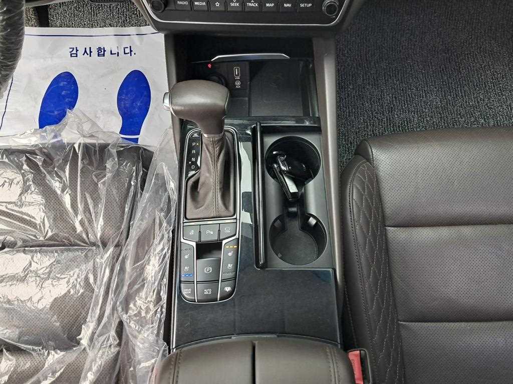 KIA K7 2019 Negro - Importación desde Corea - HF Imports Iquique - Foto 16