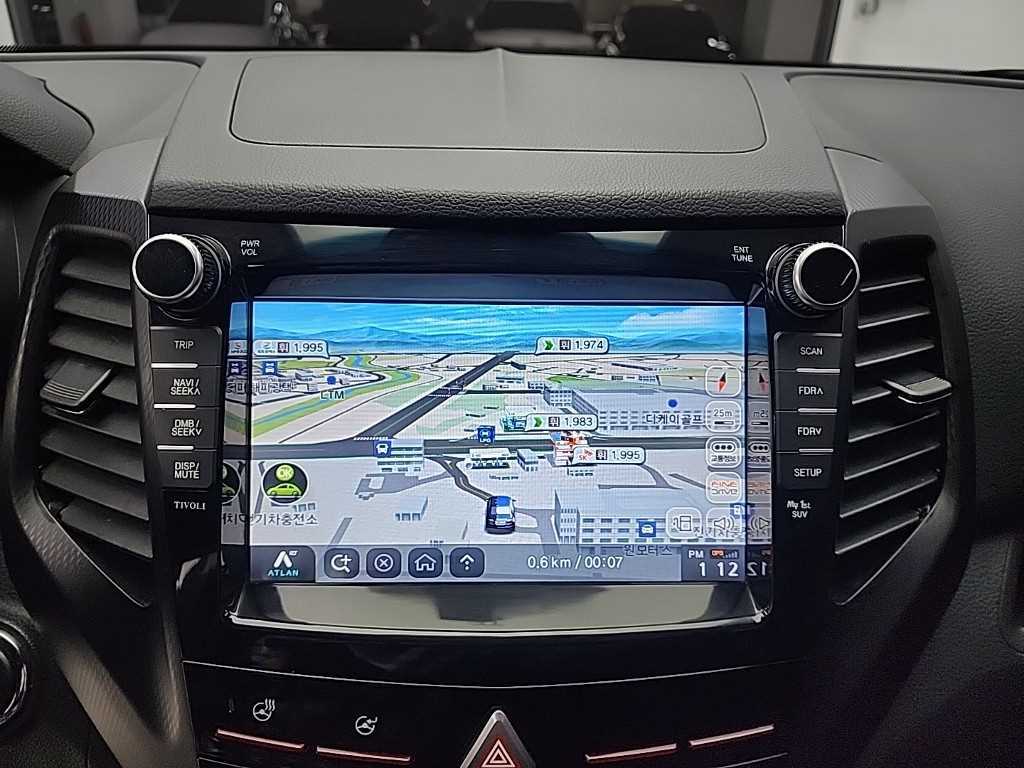 Ssangyong Tivoli 2018 Blanco - Importación desde Corea - HF Imports Iquique - Foto 14