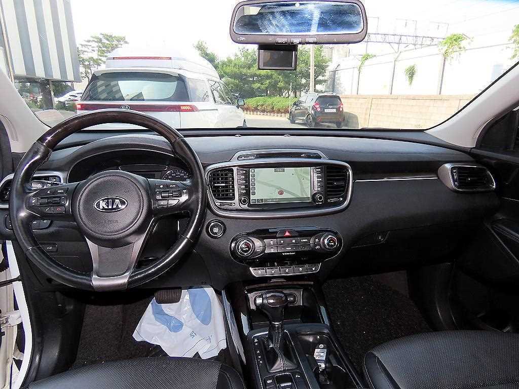 KIA Sorento - Vista 7