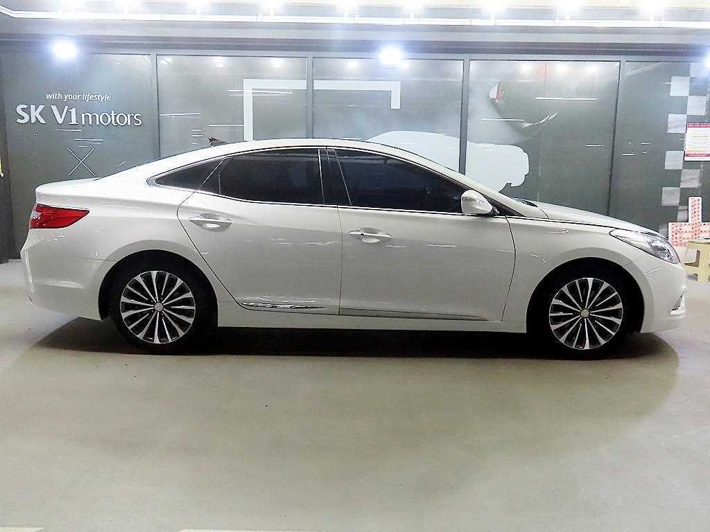 HYUNDAI Grandeur - Vista 3