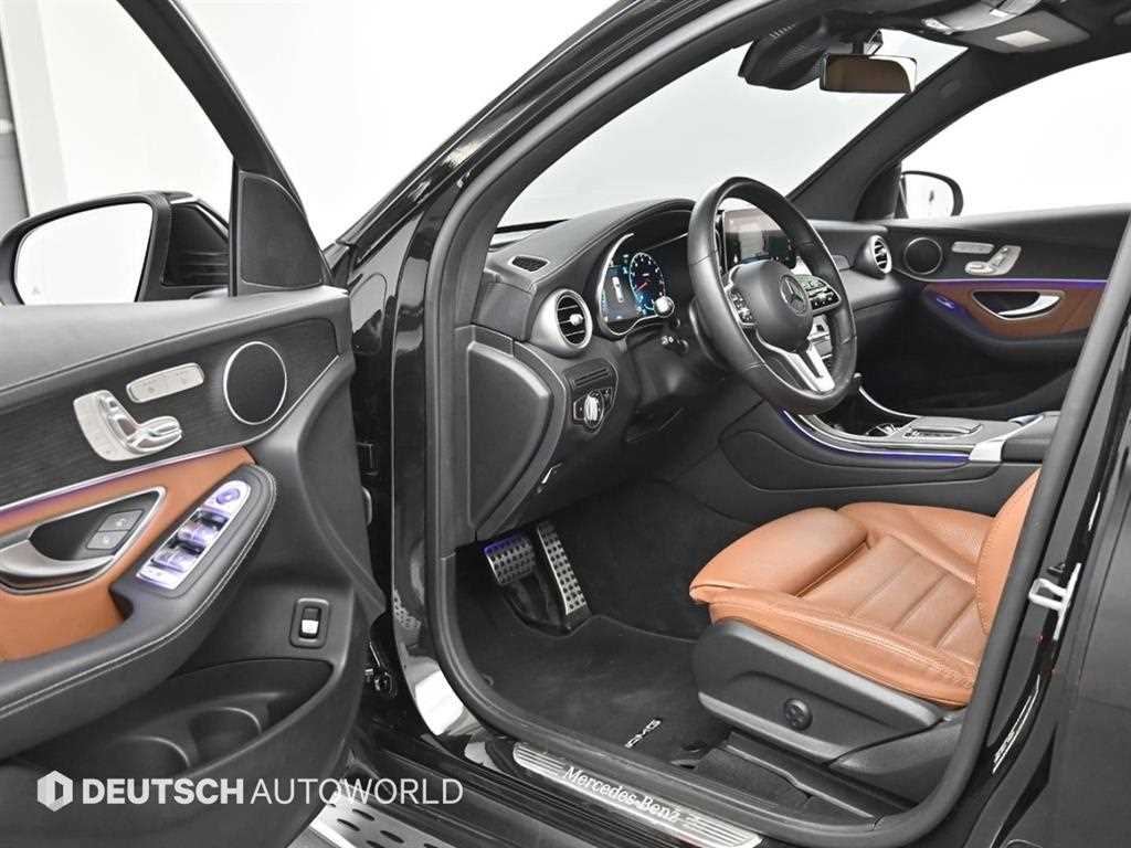 Mercedes Benz GLC Class - Vista 11