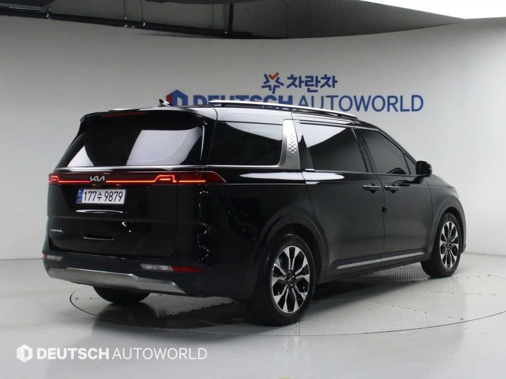 KIA Carnival - Vista 2