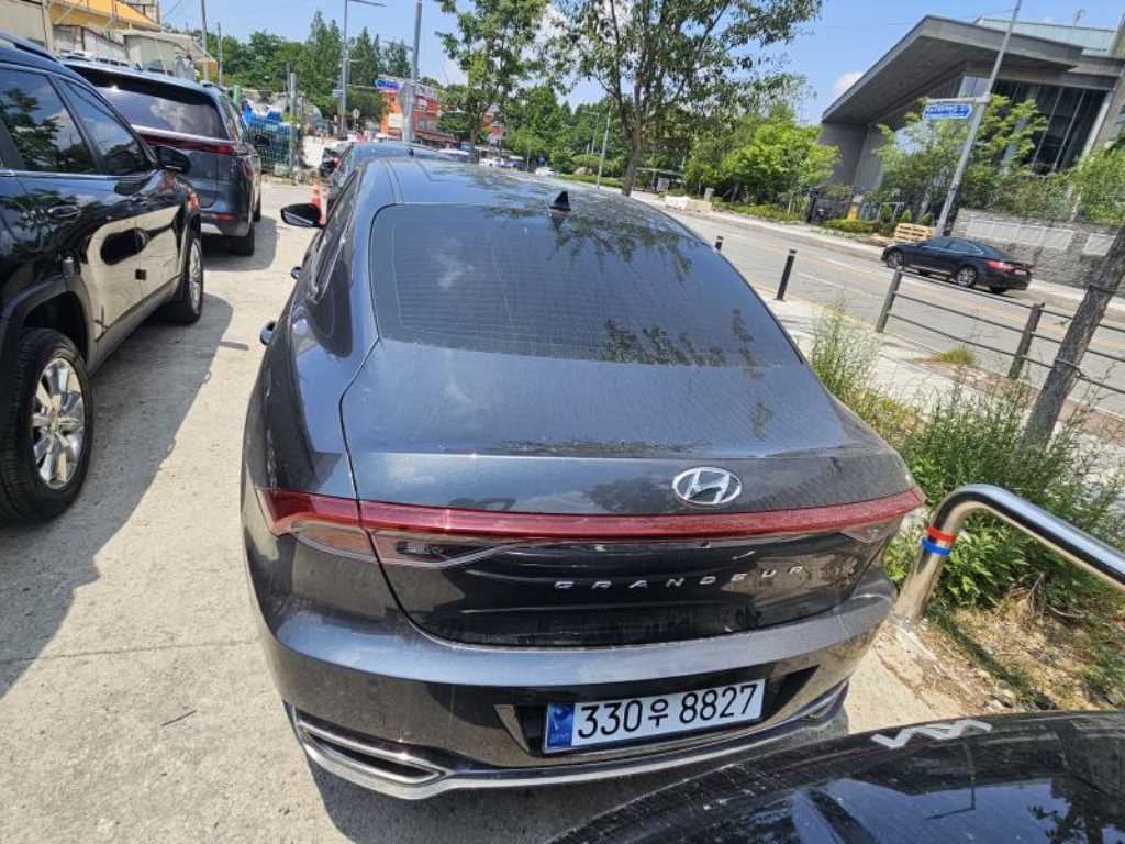 HYUNDAI Grandeur - Vista 3