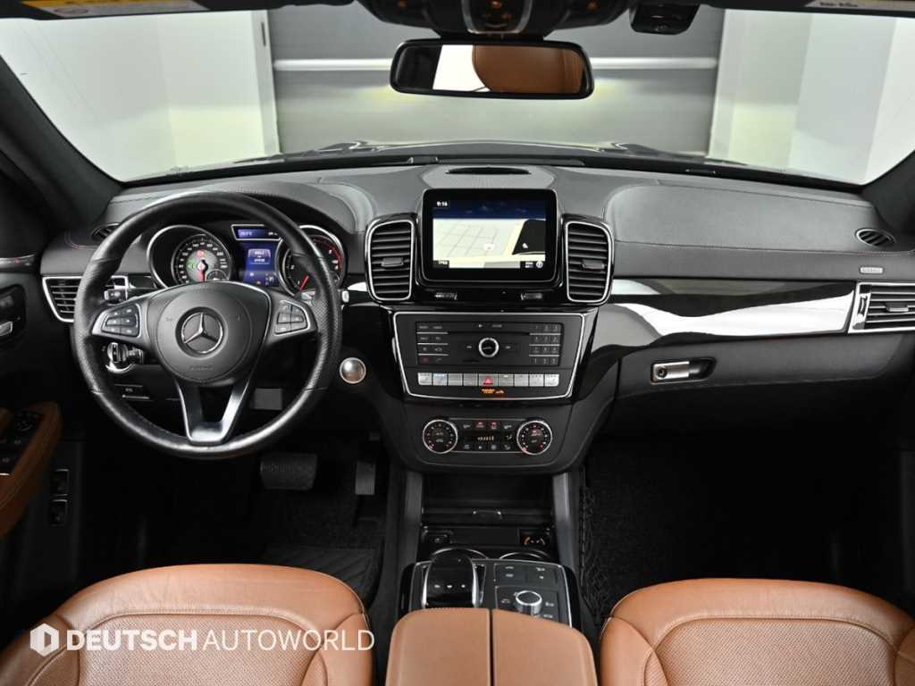 Mercedes Benz GLS Class - Vista 7