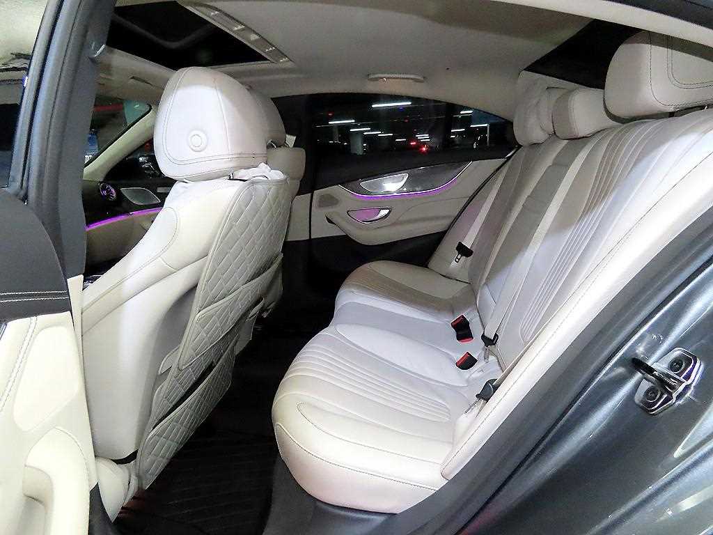 Mercedes Benz CLS Class - Vista 8