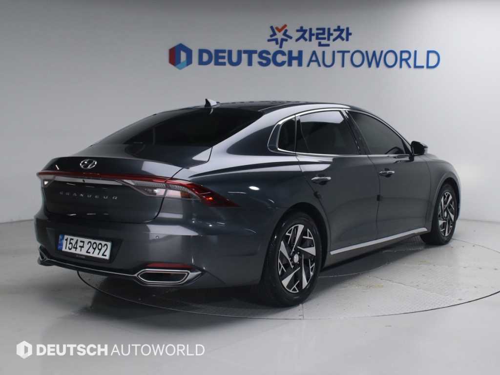 HYUNDAI Grandeur - Vista 2