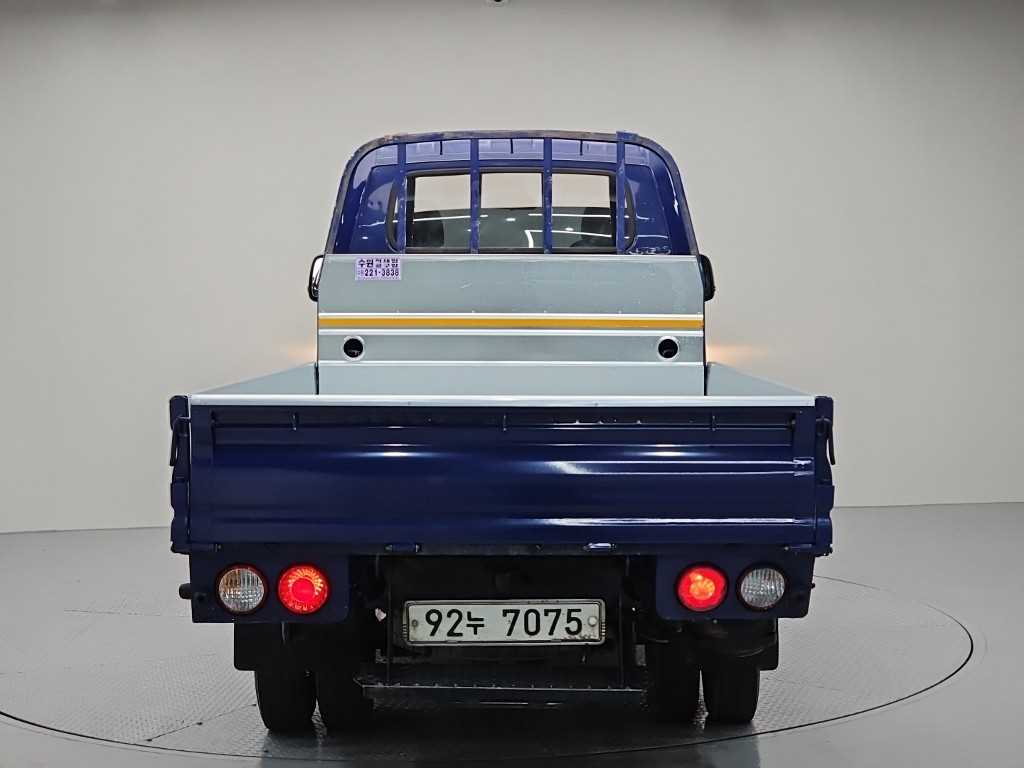 Small Truck Cargo (small) - Vista 3