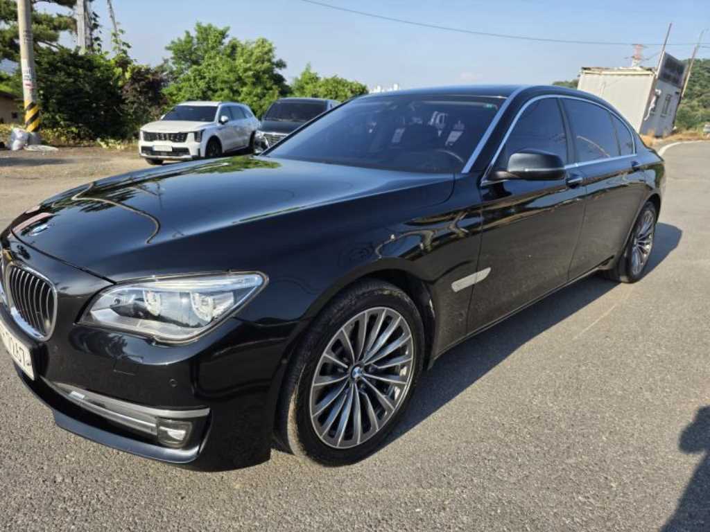 BMW 7 Series - Vista 2
