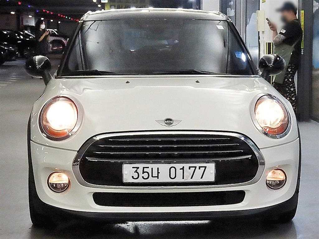 Mini Cooper - Vista 2