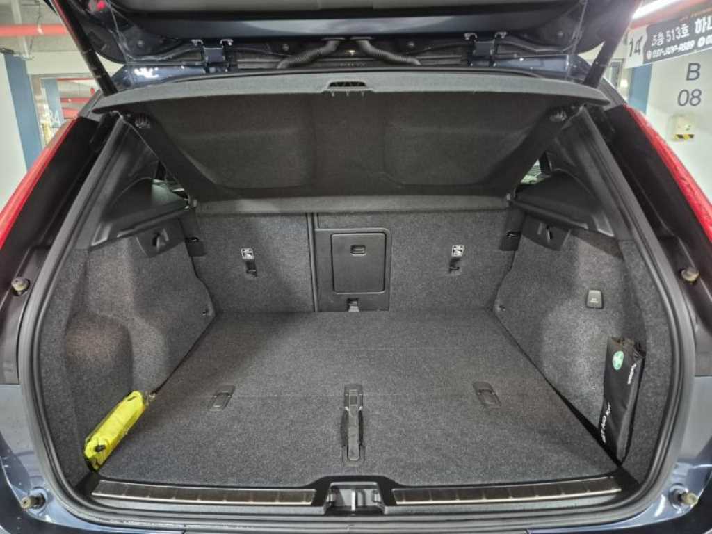 Volvo XC40 - Vista 5