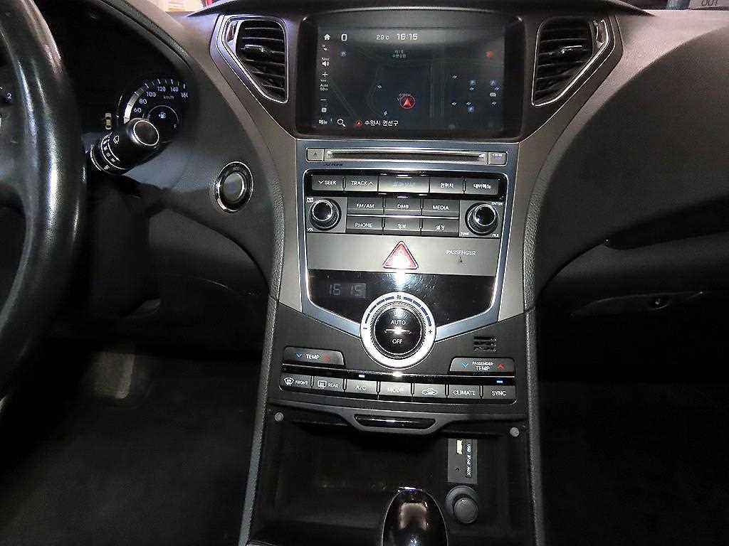 HYUNDAI Grandeur - Vista 11
