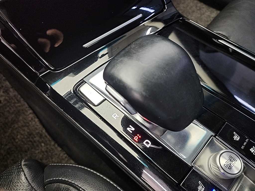 KIA K7 - Vista 8