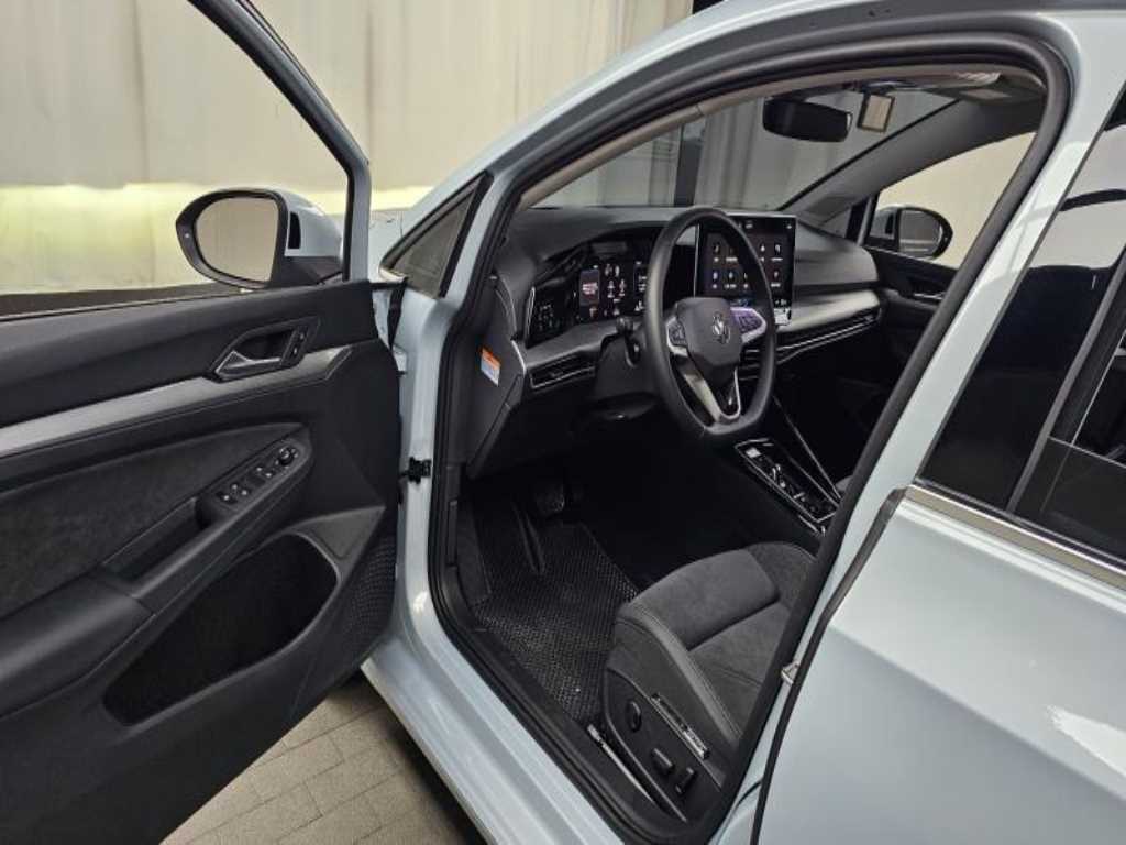 Volkswagen Golf - Vista 9